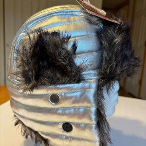 Metallic Silver Weather resistant Dakota Dan trooper style hat Quilt like
